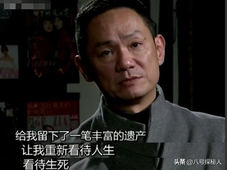 15年前他在爱妻葬礼上哭到昏厥，发誓永不再娶，如今他做到了吗？  -图9